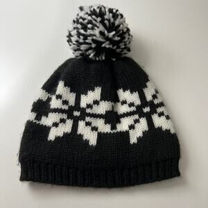 Xhilaration Snowflake Print Knit Beanie with Pom Pom ADULT SIZE Fleece Trim